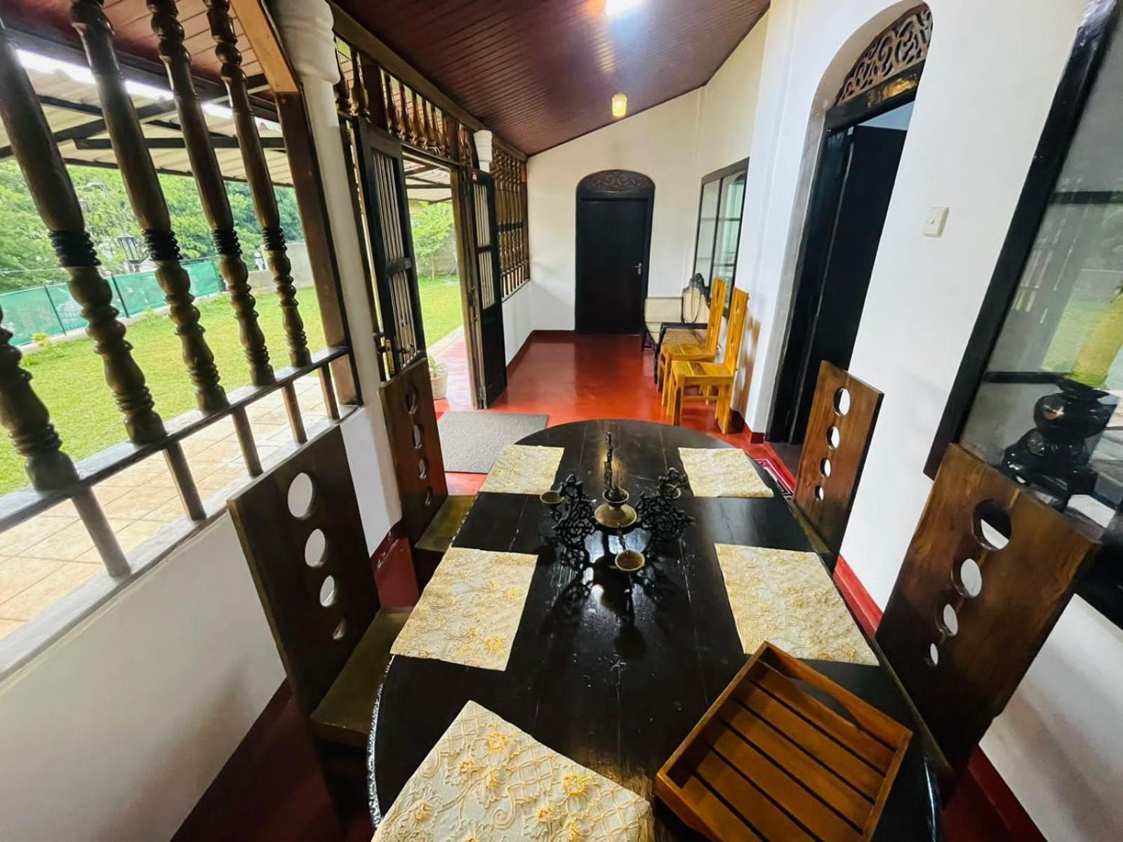Lake Classical Guest House Kandy Exterior photo
