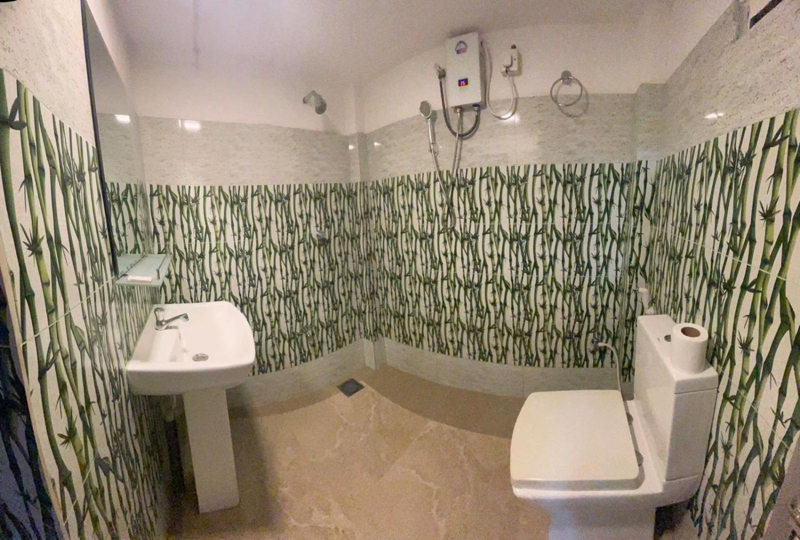 Lake Classical Guest House Kandy Exterior photo