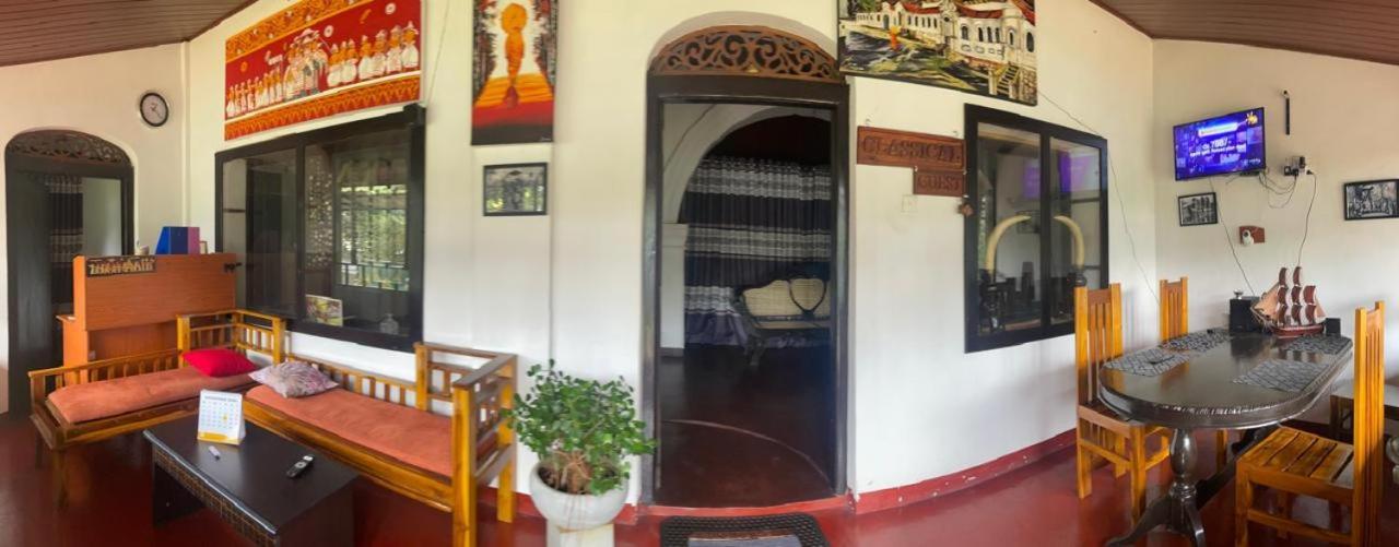 Lake Classical Guest House Kandy Exterior photo